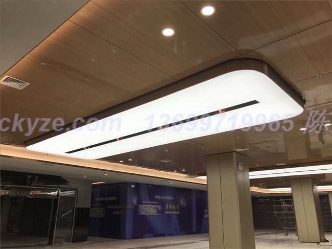 深圳市金海馬家居商城一樓