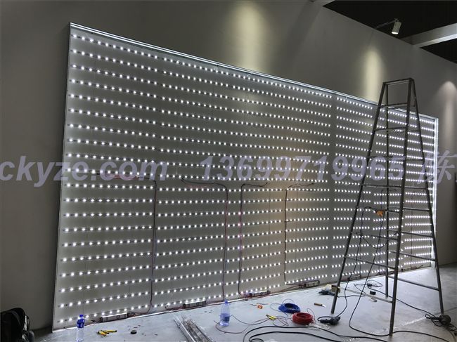 廣州市琶洲家具展超寬幅卡布燈箱